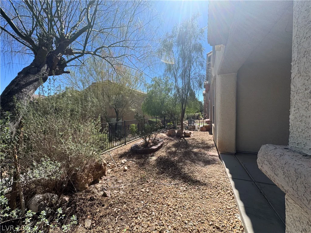 8986 Ellenbrook, Las Vegas, NV 89148