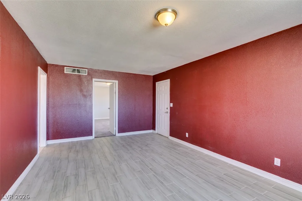 2737 Englestad, North Las Vegas, NV 89030