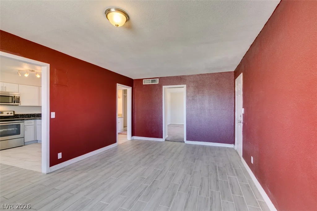 2737 Englestad, North Las Vegas, NV 89030
