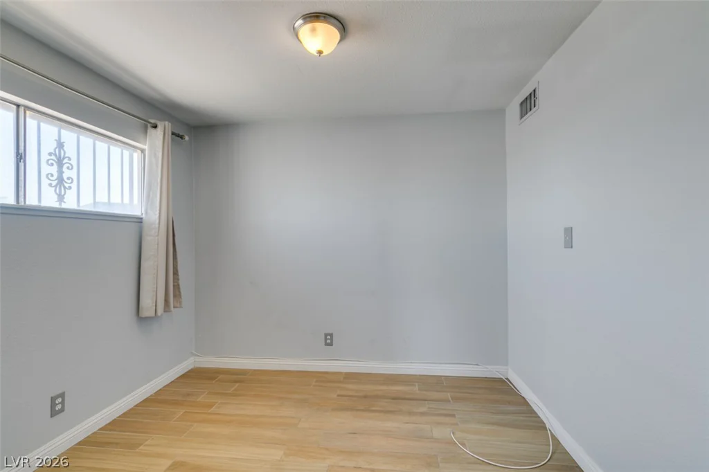 2737 Englestad, North Las Vegas, NV 89030