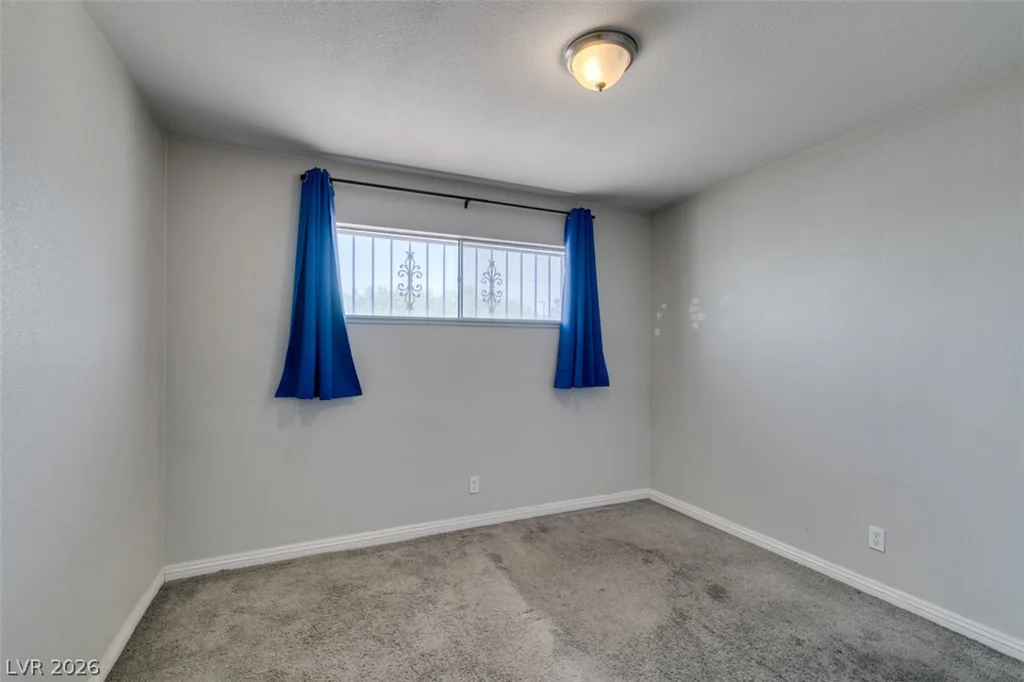 2737 Englestad, North Las Vegas, NV 89030