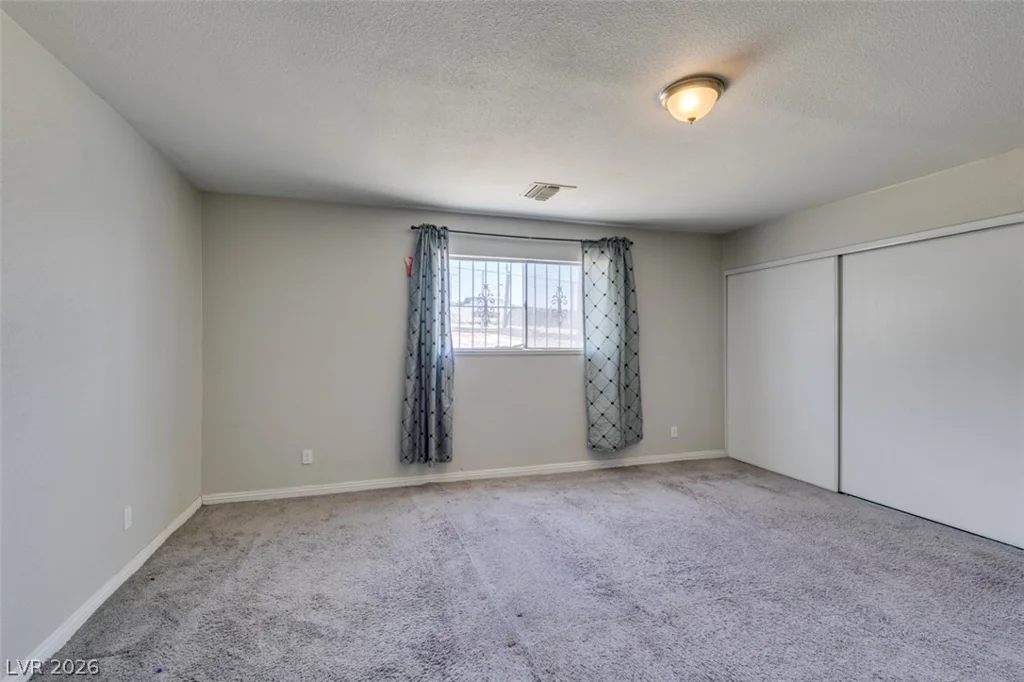 2737 Englestad, North Las Vegas, NV 89030