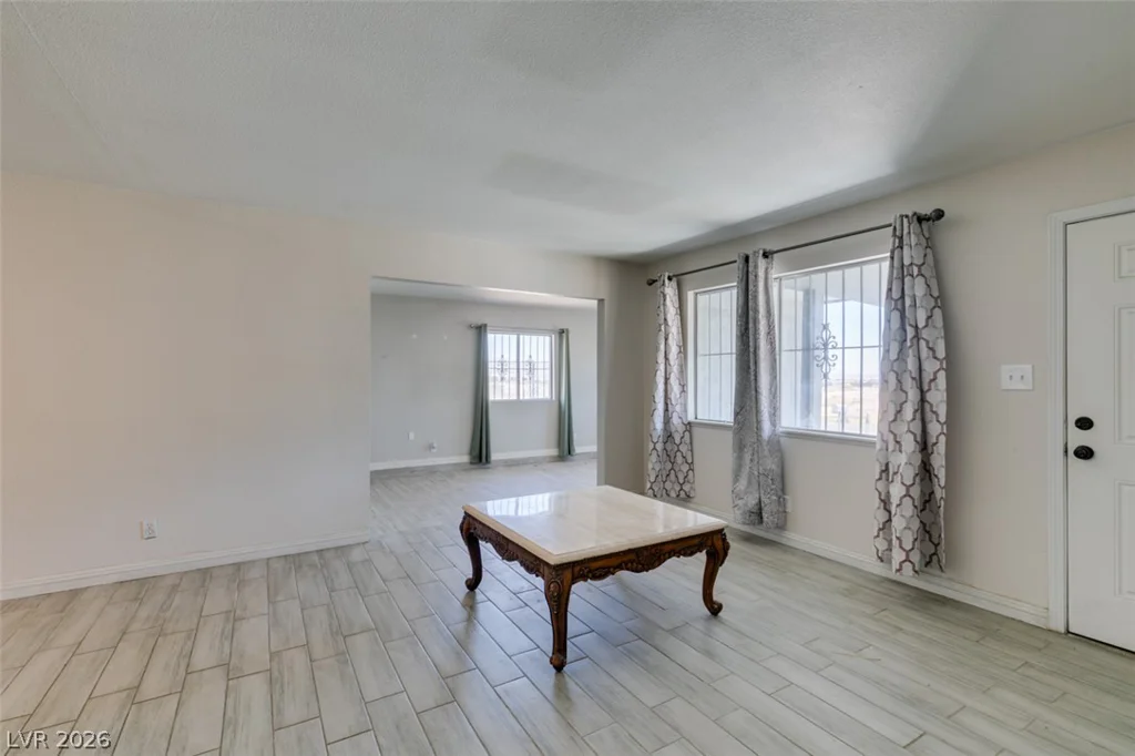 2737 Englestad, North Las Vegas, NV 89030