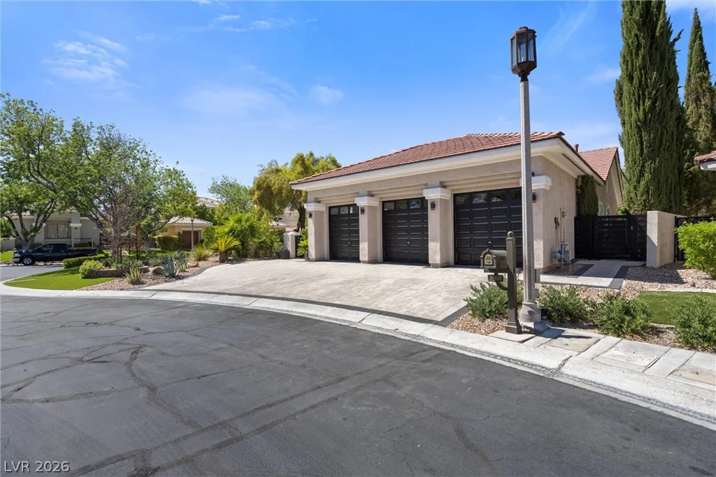 8908 Tavistock, Las Vegas, NV 89134