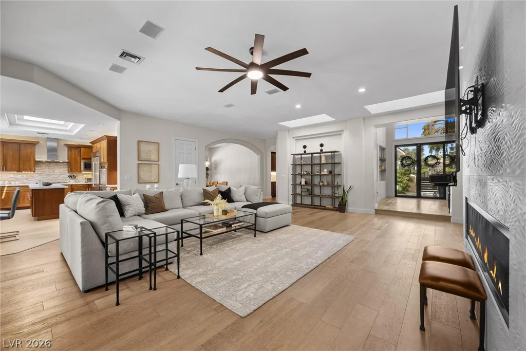 8908 Tavistock, Las Vegas, NV 89134