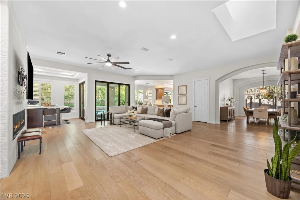 8908 Tavistock, Las Vegas, NV 89134