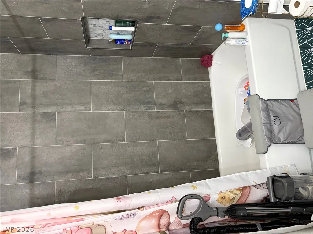 1909 High Valley, Las Vegas, NV 89128