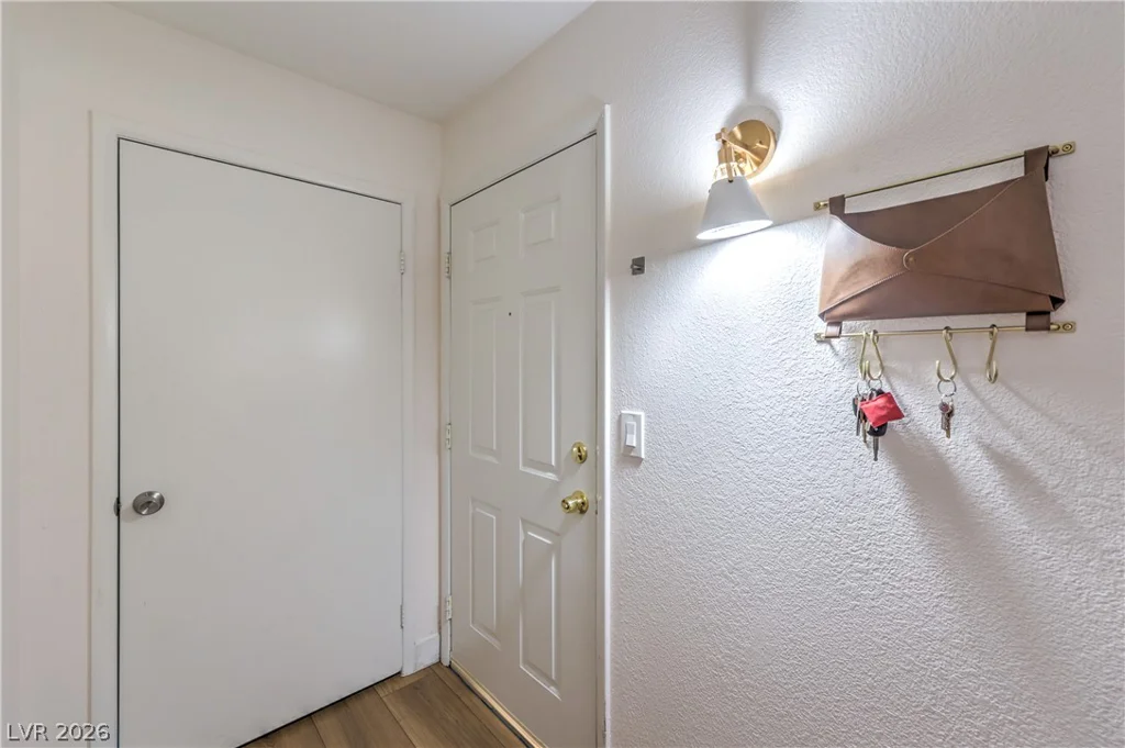 1909 High Valley, Las Vegas, NV 89128