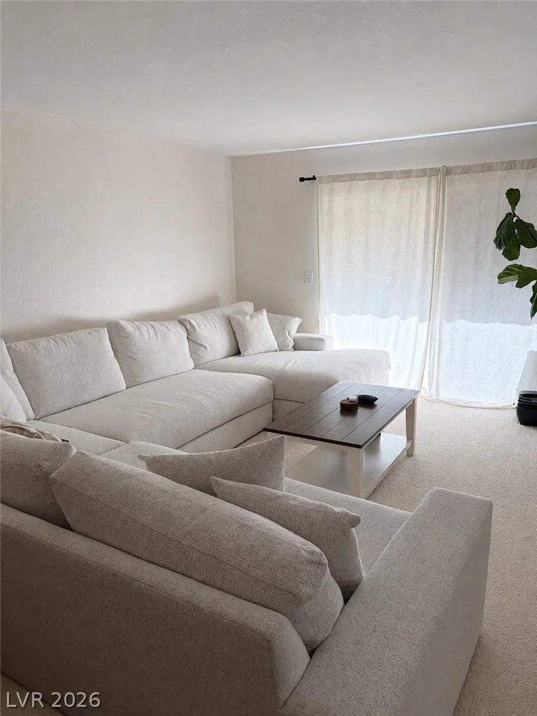 1909 High Valley, Las Vegas, NV 89128