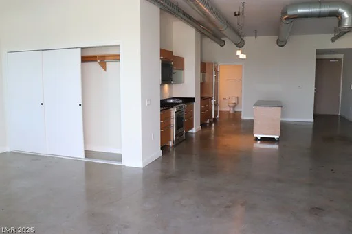200 HOOVER, Las Vegas, NV 89101