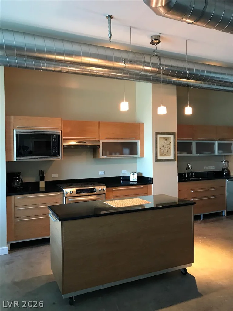 200 HOOVER, Las Vegas, NV 89101