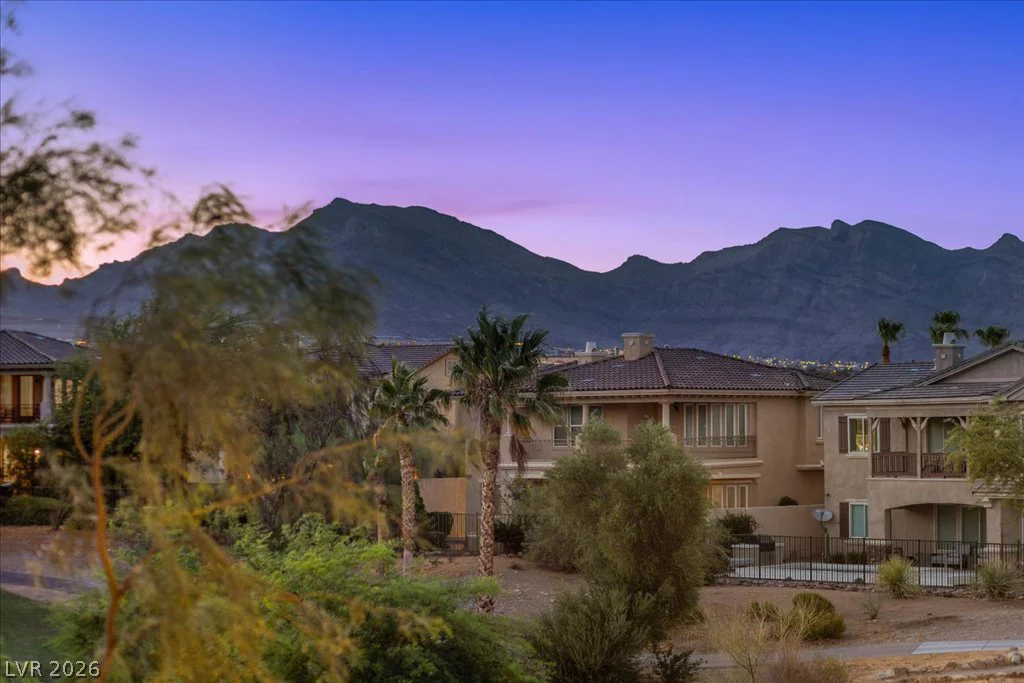 1963 Orchard Mist, Las Vegas, NV 89135