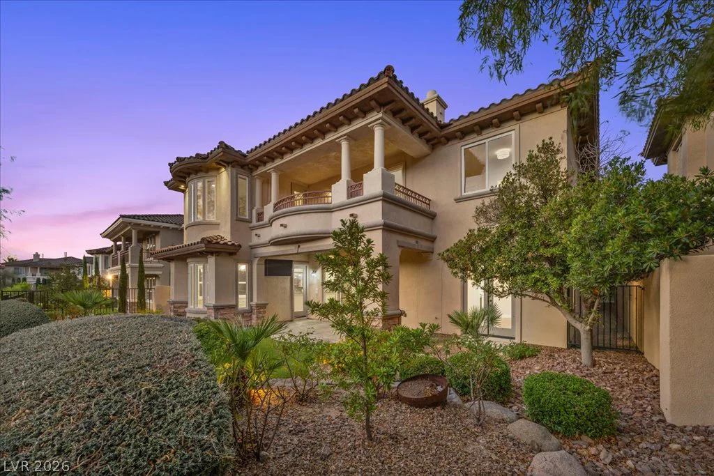 1963 Orchard Mist, Las Vegas, NV 89135