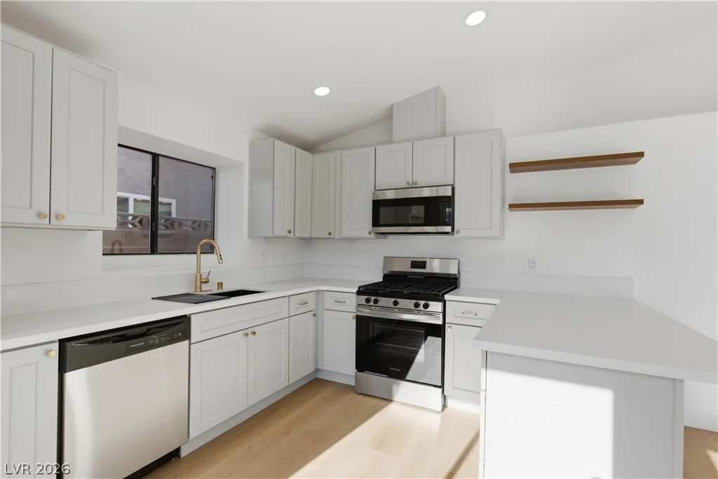 7083 Rhapsody, Las Vegas, NV 89119