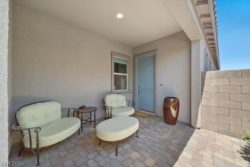 82 Nine Mile Creek, Las Vegas, NV 89138