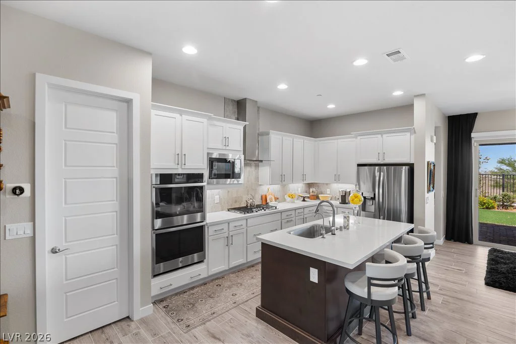 82 Nine Mile Creek, Las Vegas, NV 89138