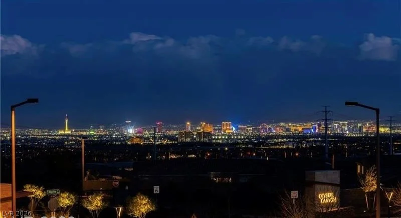 82 Nine Mile Creek, Las Vegas, NV 89138