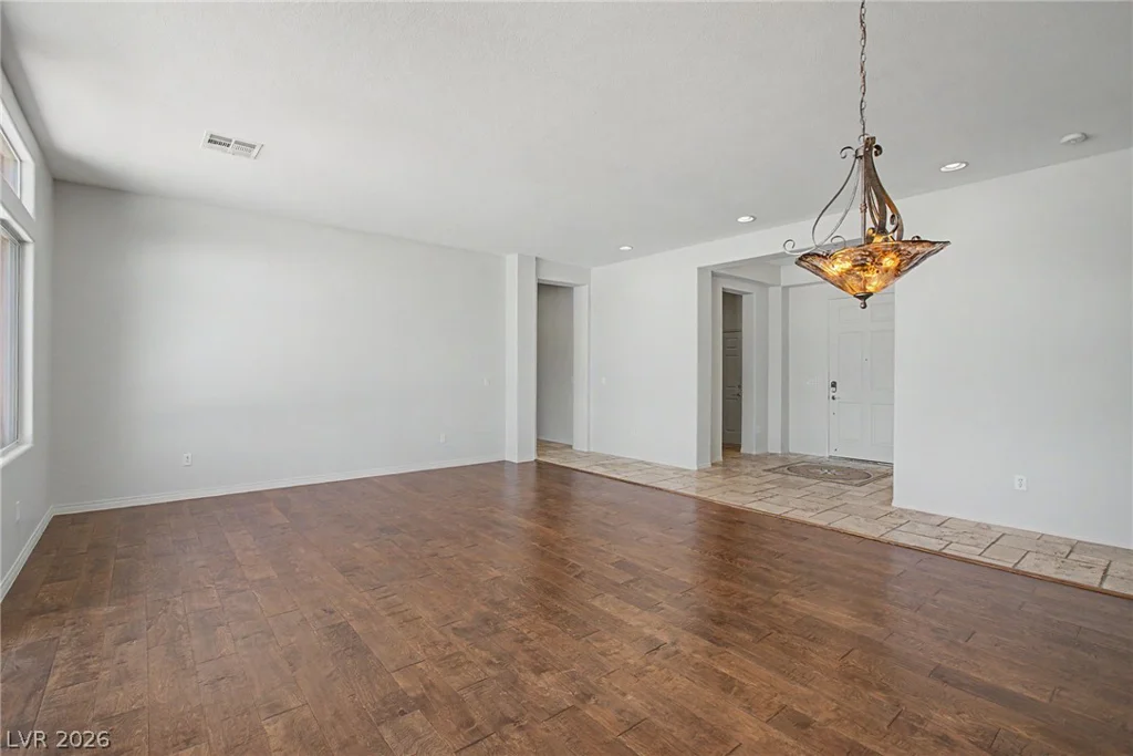 7112 Via Campanile, Las Vegas, NV 89131