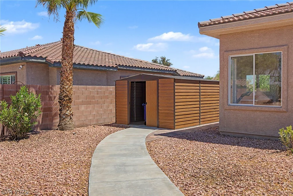 7112 Via Campanile, Las Vegas, NV 89131