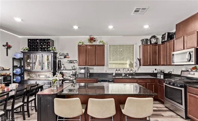 6313 Voss, North Las Vegas, NV 89081