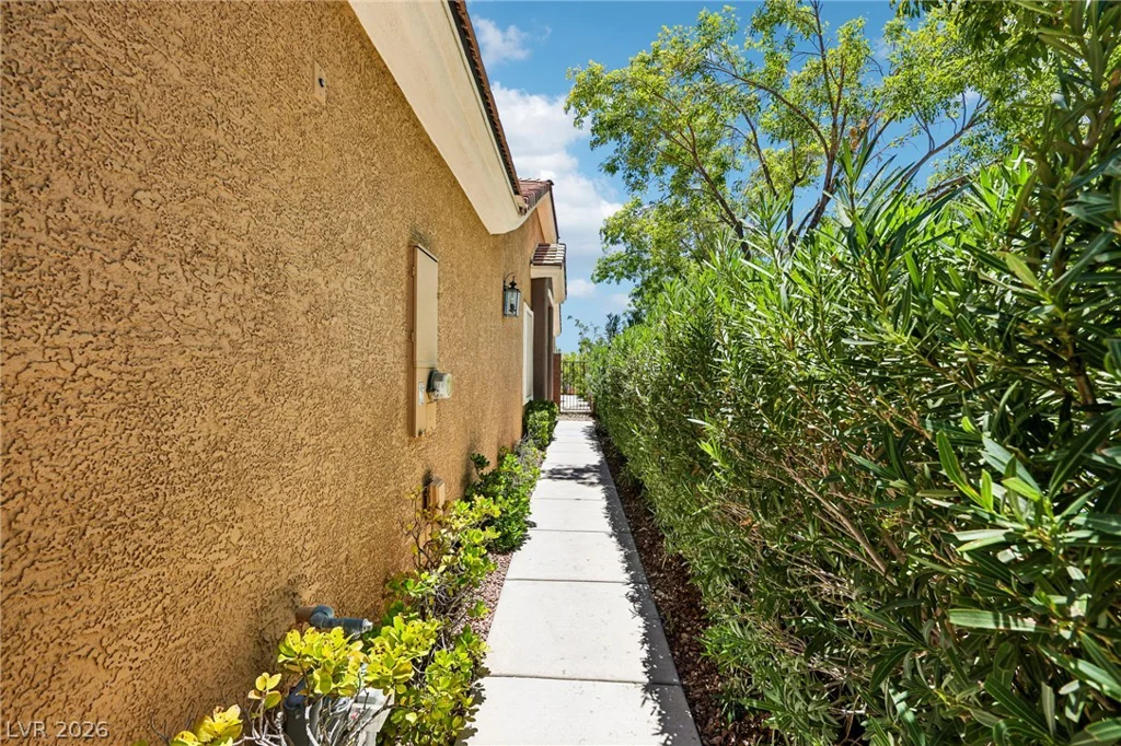 11277 Emerald Pine, Las Vegas, NV 89138