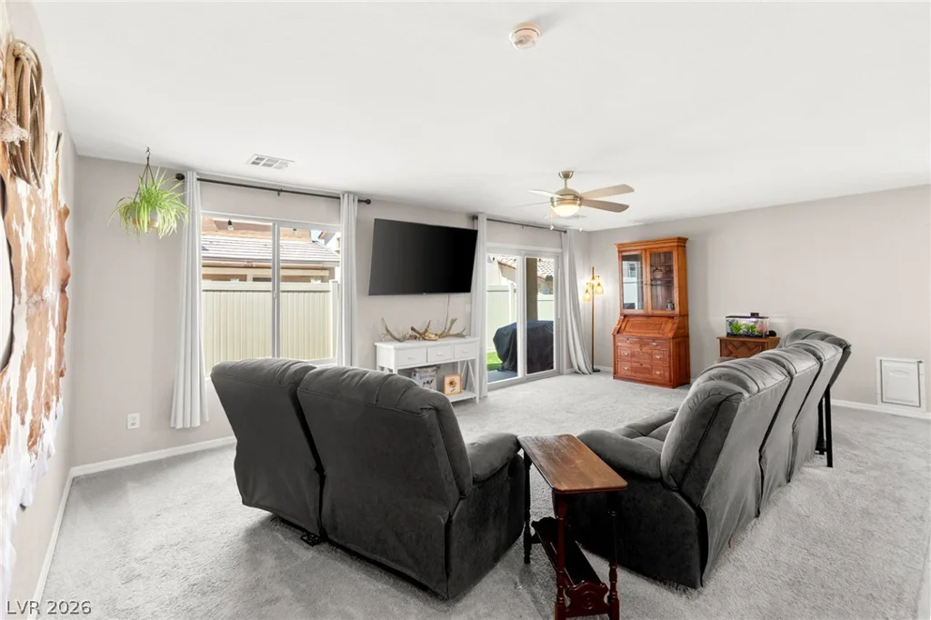 522 Descubir, North Las Vegas, NV 89081