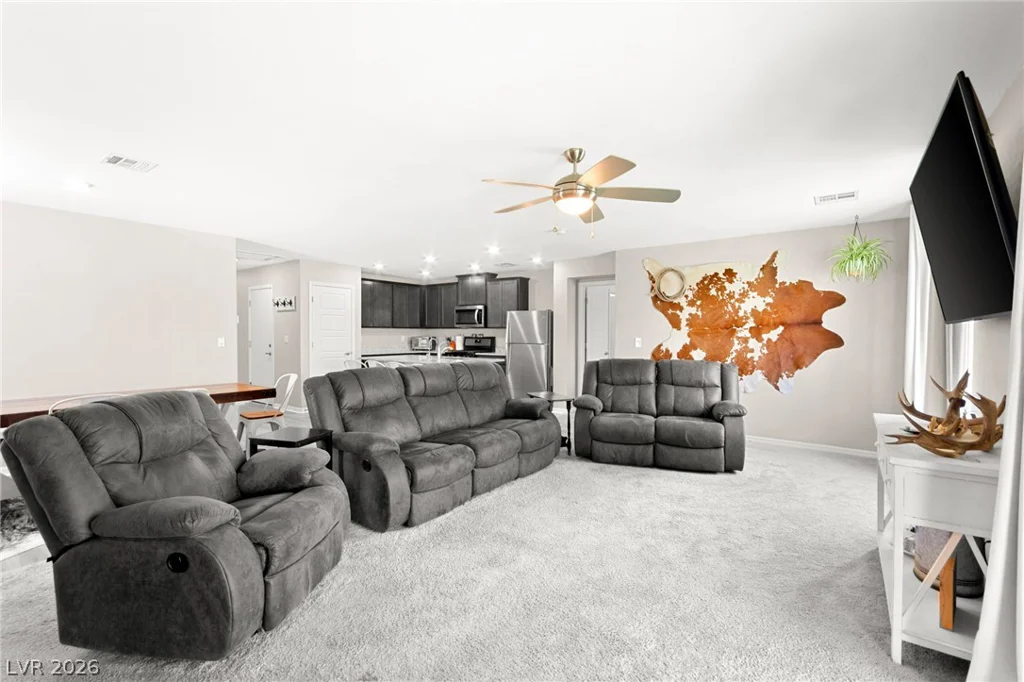 522 Descubir, North Las Vegas, NV 89081