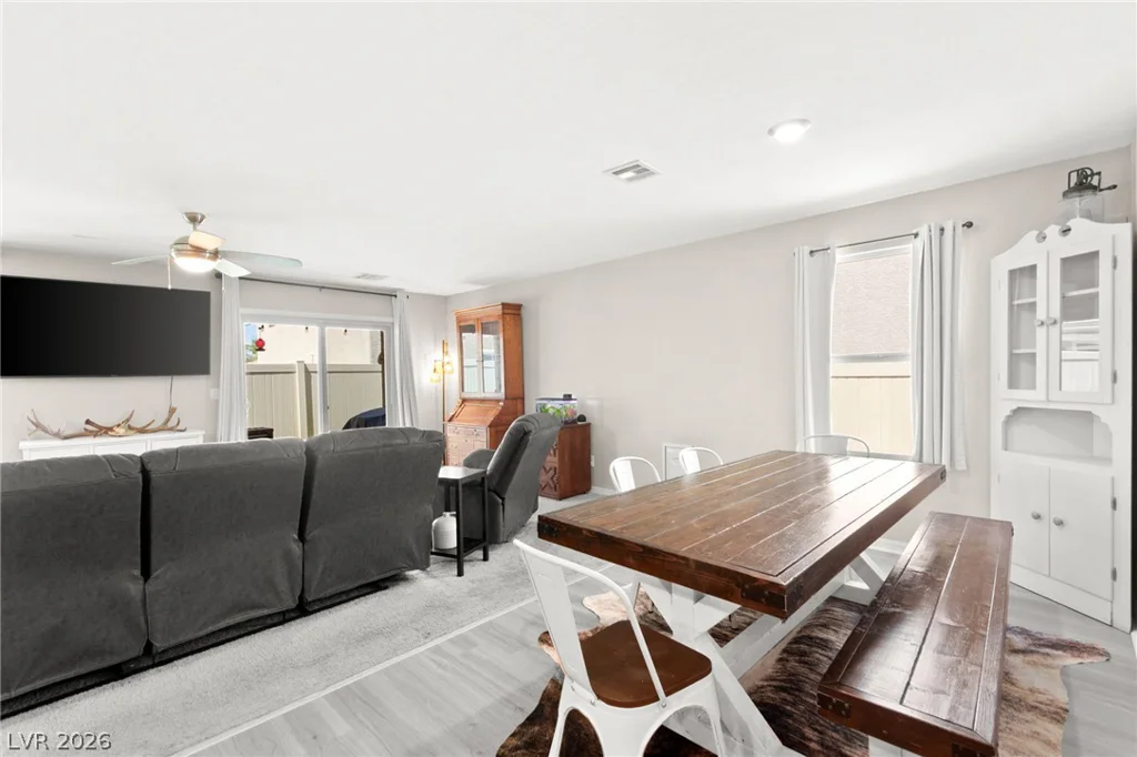 522 Descubir, North Las Vegas, NV 89081