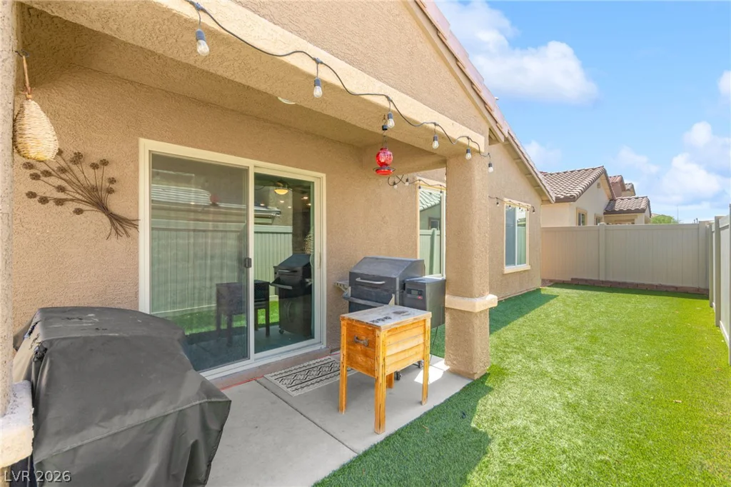 522 Descubir, North Las Vegas, NV 89081