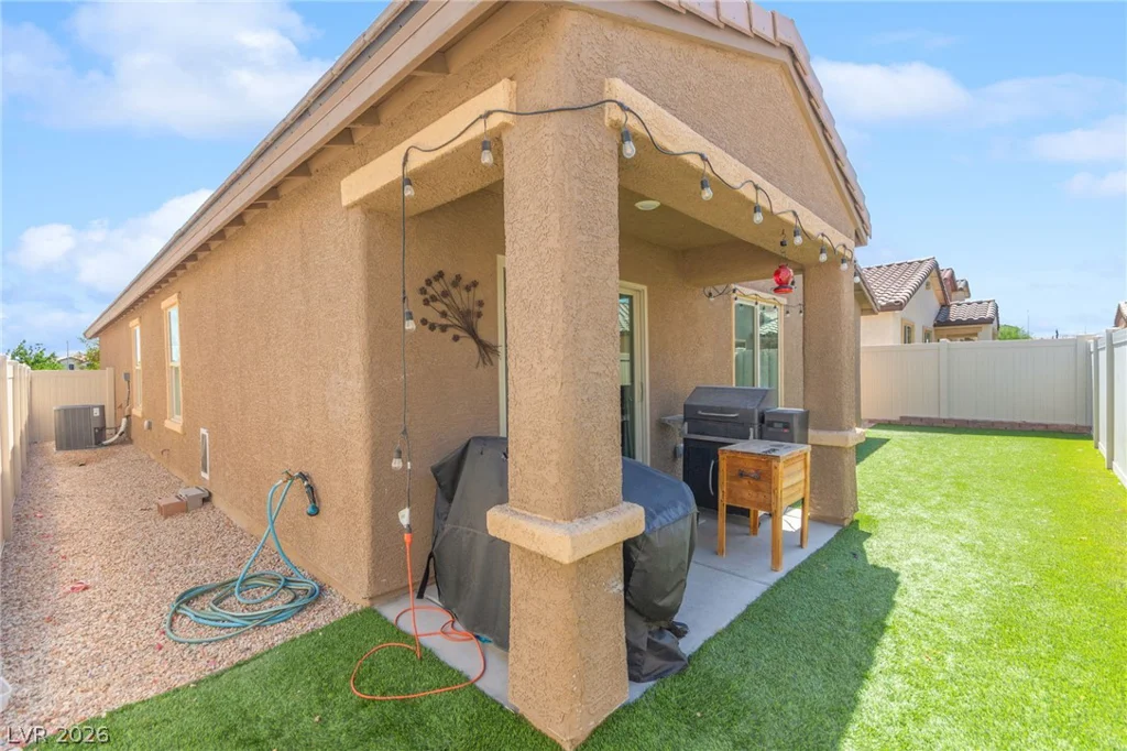 522 Descubir, North Las Vegas, NV 89081