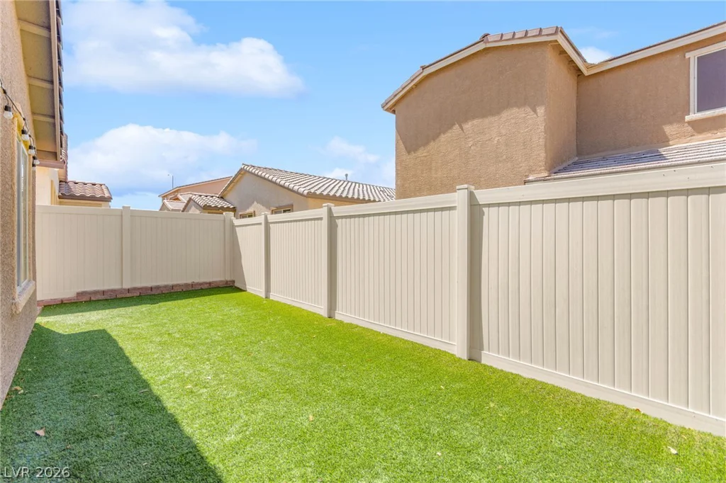 522 Descubir, North Las Vegas, NV 89081