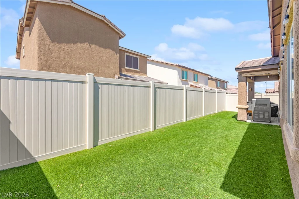 522 Descubir, North Las Vegas, NV 89081