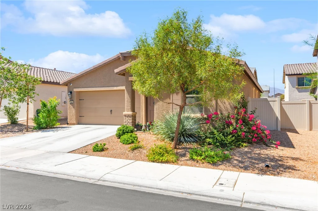 522 Descubir, North Las Vegas, NV 89081