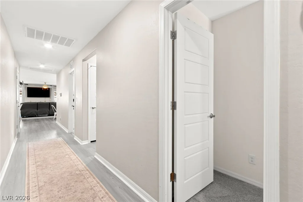 522 Descubir, North Las Vegas, NV 89081