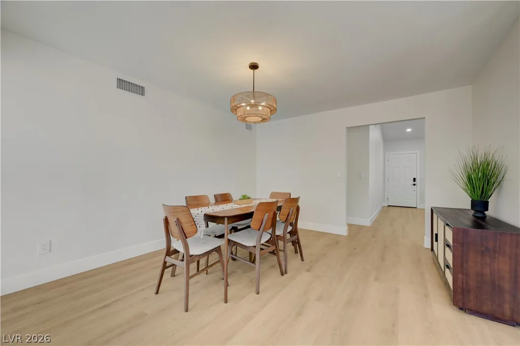 3131 White Rose, Henderson, NV 89014