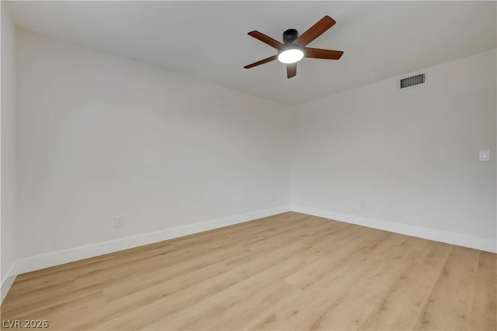 3131 White Rose, Henderson, NV 89014
