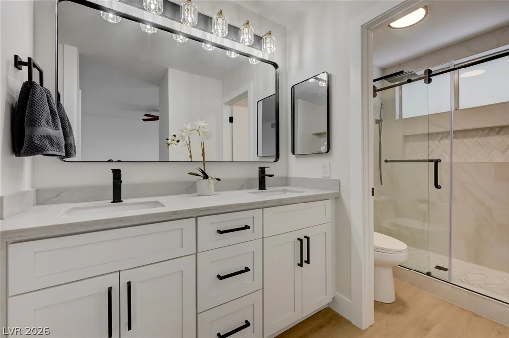 3131 White Rose, Henderson, NV 89014