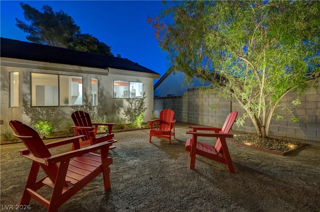 3131 White Rose, Henderson, NV 89014