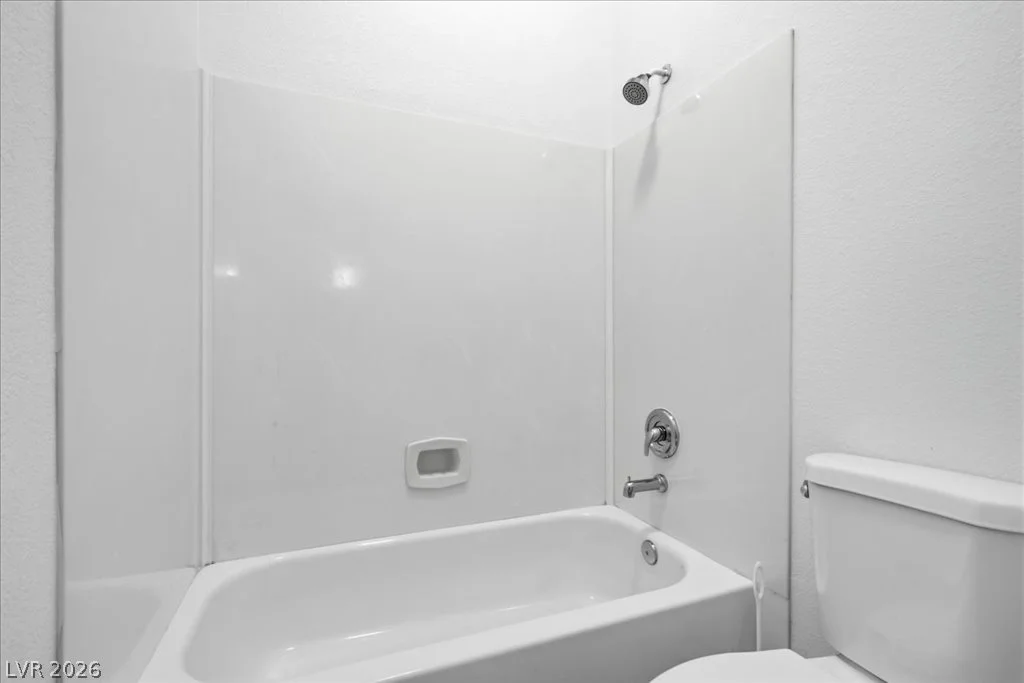 8633 Crest Hill, Las Vegas, NV 89145