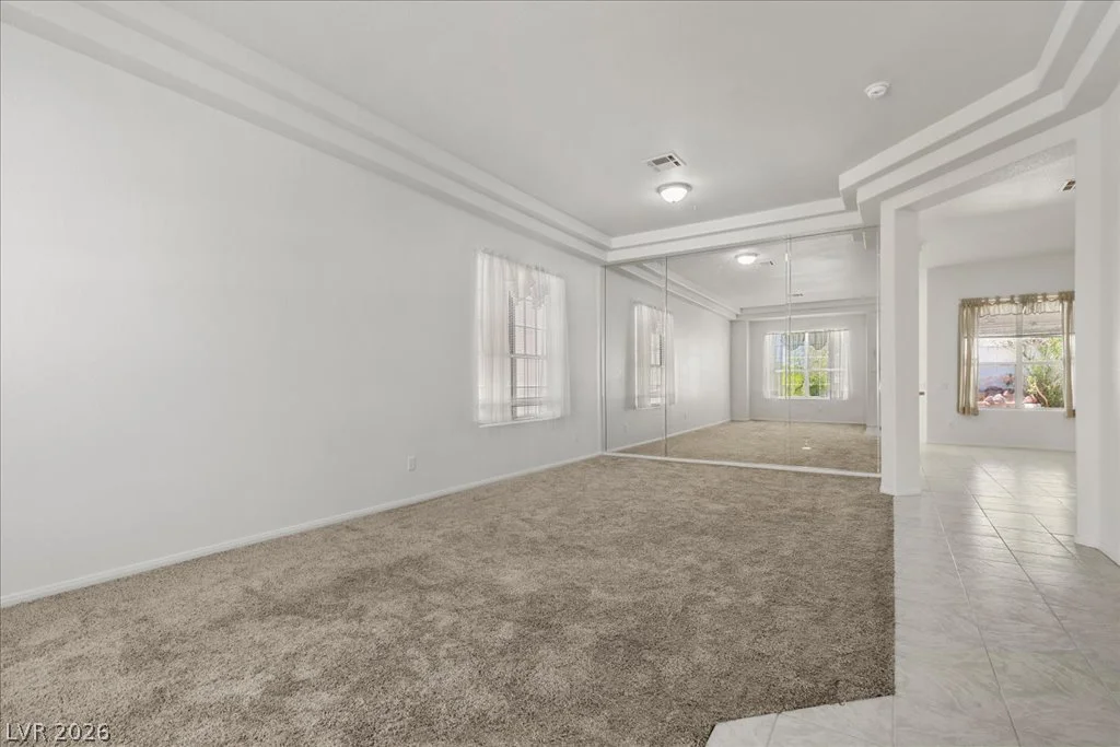 8633 Crest Hill, Las Vegas, NV 89145
