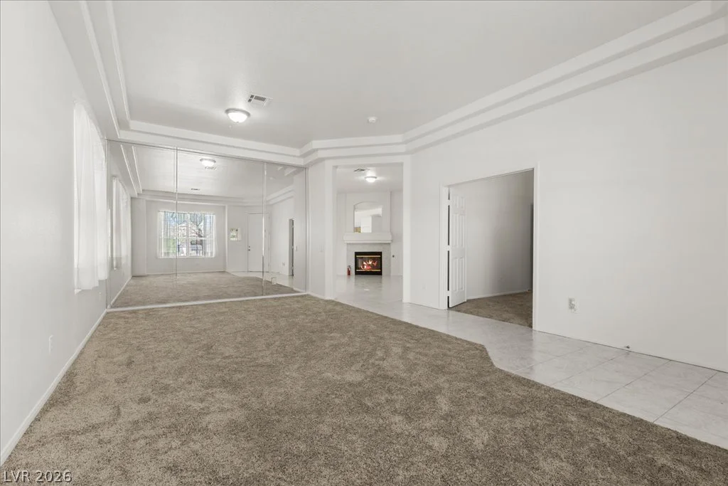 8633 Crest Hill, Las Vegas, NV 89145