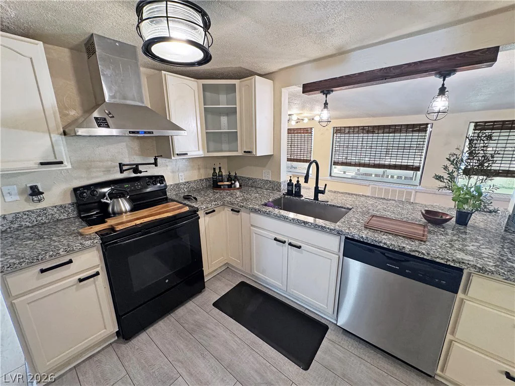 6130 Hawkins, Pahrump, NV 89061