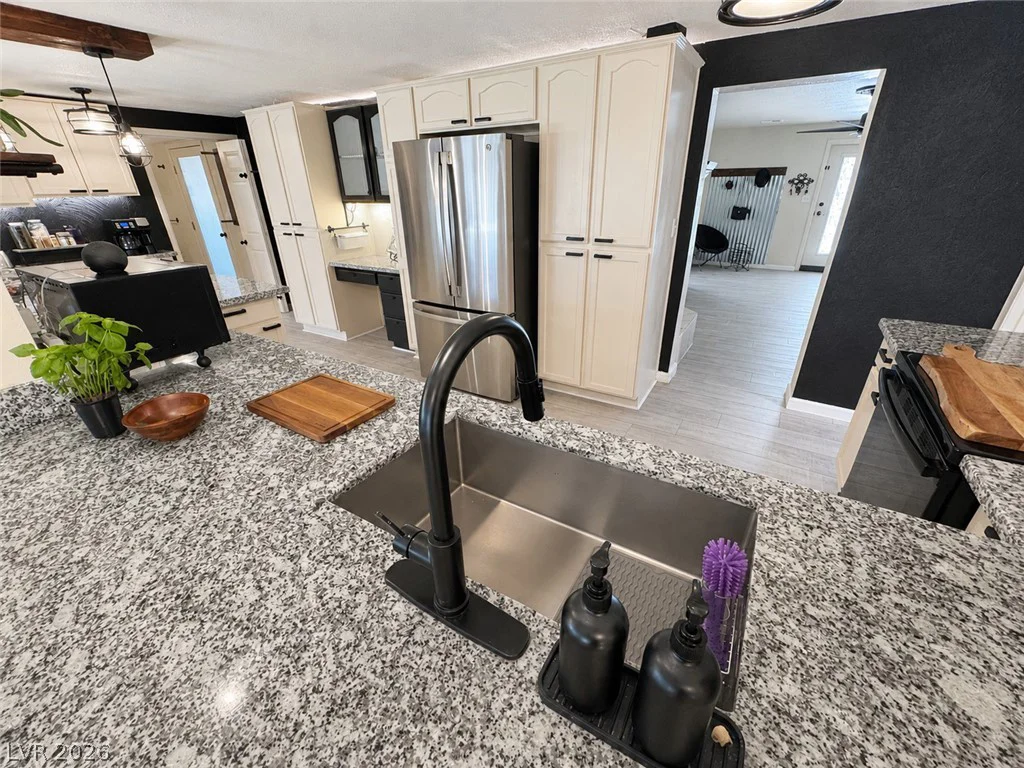 6130 Hawkins, Pahrump, NV 89061