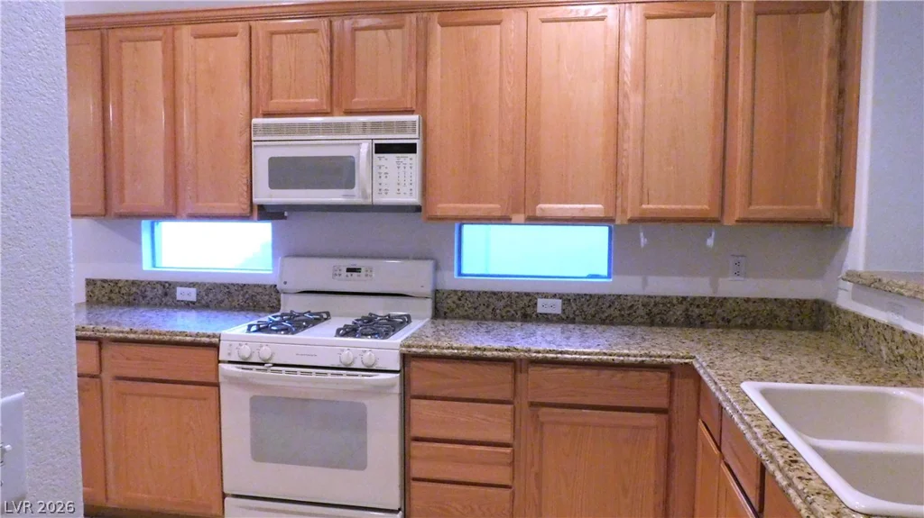 499 Elm Crest, Henderson, NV 89012