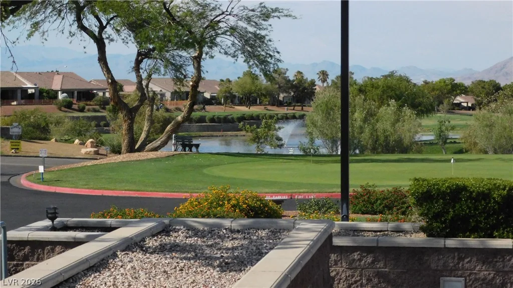 499 Elm Crest, Henderson, NV 89012