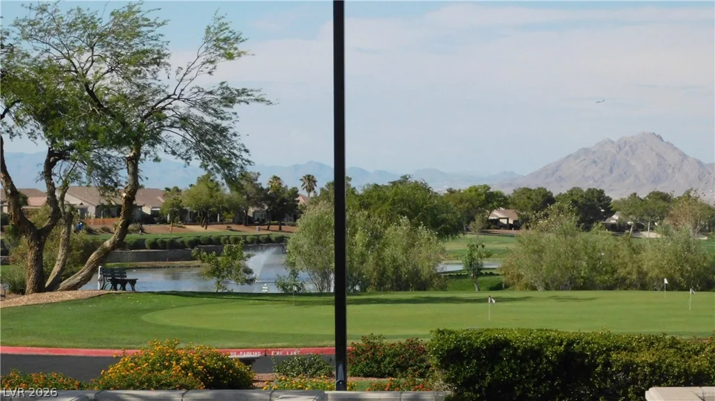 499 Elm Crest, Henderson, NV 89012