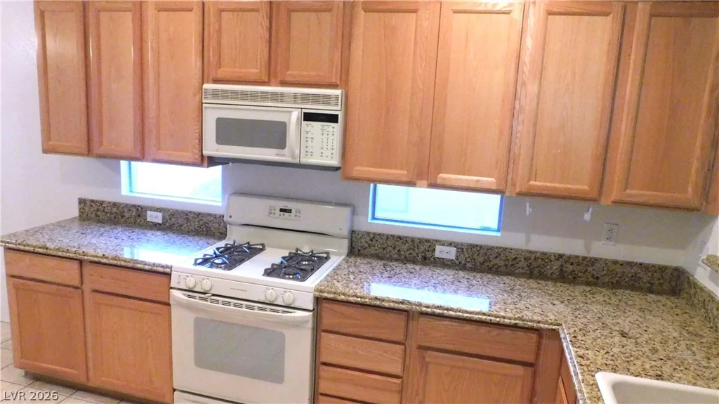 499 Elm Crest, Henderson, NV 89012