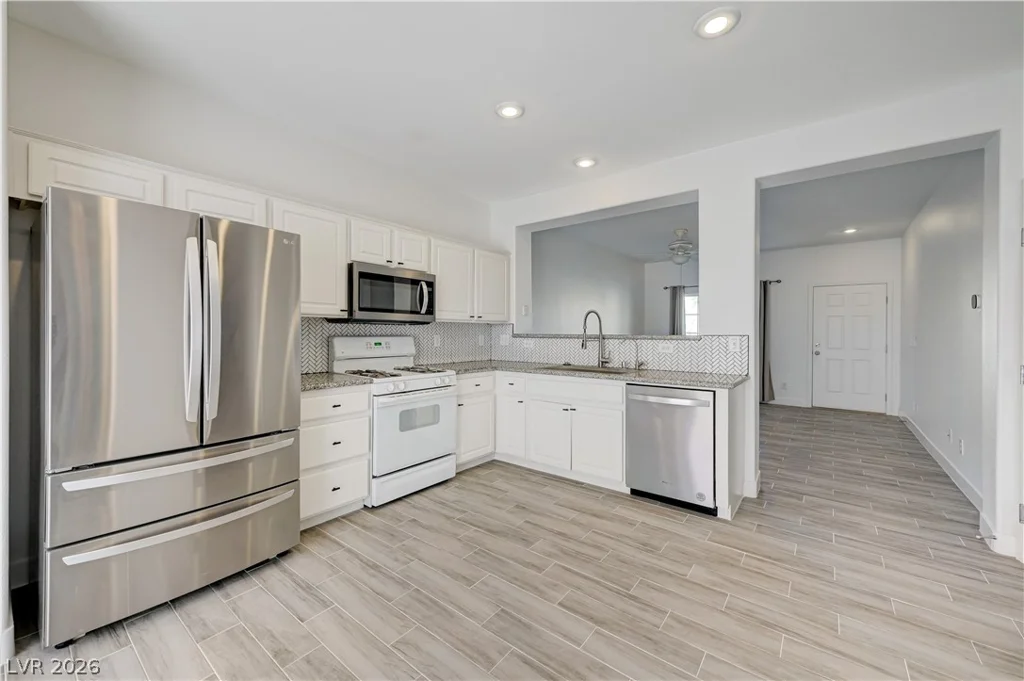 7439 Mariposa Grove, Las Vegas, NV 89139