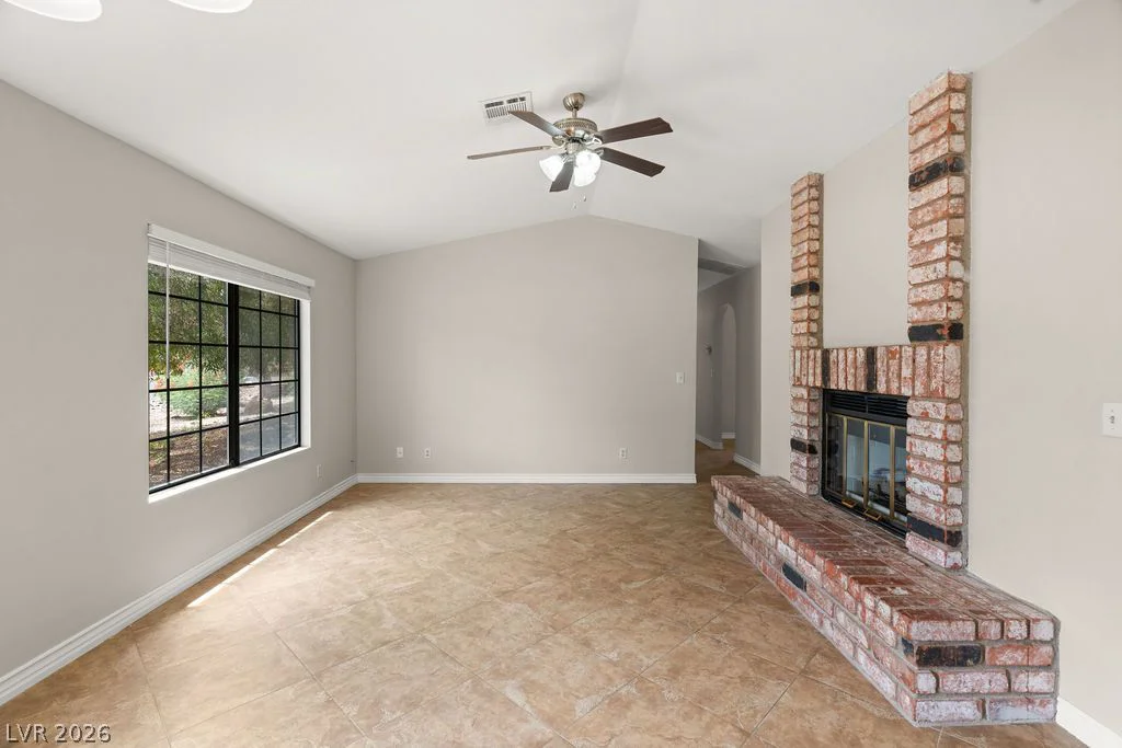 5301 Braemar, Las Vegas, NV 89130