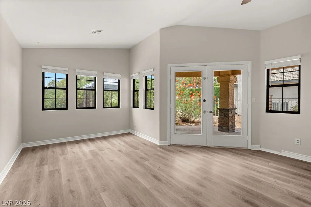 5301 Braemar, Las Vegas, NV 89130